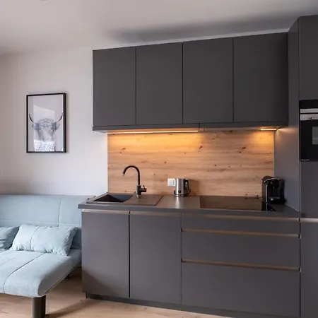 Taja Paznaun Penthouse * סי