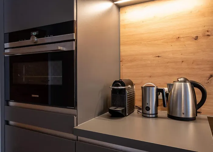 Taja Paznaun Penthouse アパート *