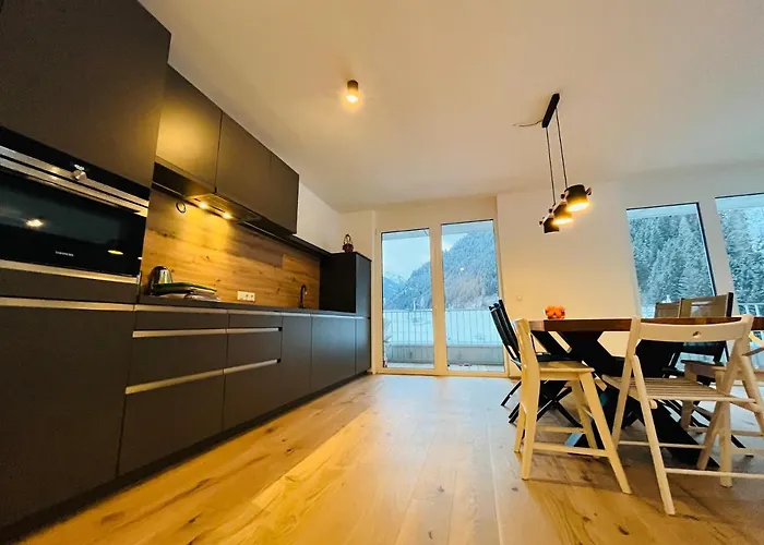 Taja Paznaun Penthouse * ゼー