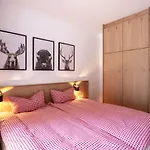 Taja Paznaun Penthouse شقة سي