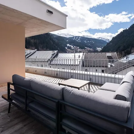 Taja Paznaun Penthouse Daire See