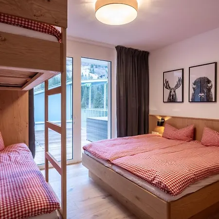 Taja Paznaun Penthouse Apartmán See